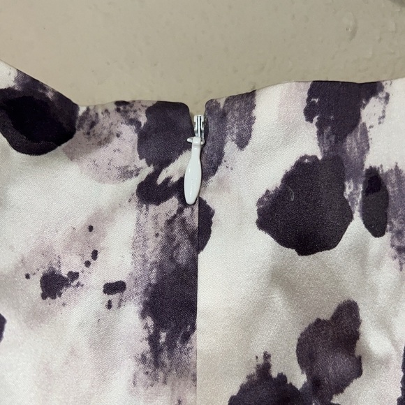 Ann Taylor Purple and White modern abstract Sheath Dress Bateau Neckline size 2 - Picture 7 of 9